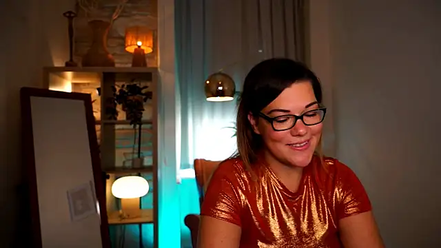 Snapshot of mrs_fllowerr chatting on 10.02.25 mrs fllowerr online show from 10.02.25