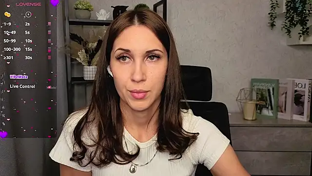 DreamVelour online show from 12.14.25