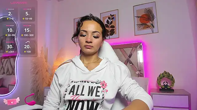 Snapshot of akira_09_ chatting on 11.08.25 akira 09 online show from 11.08.25