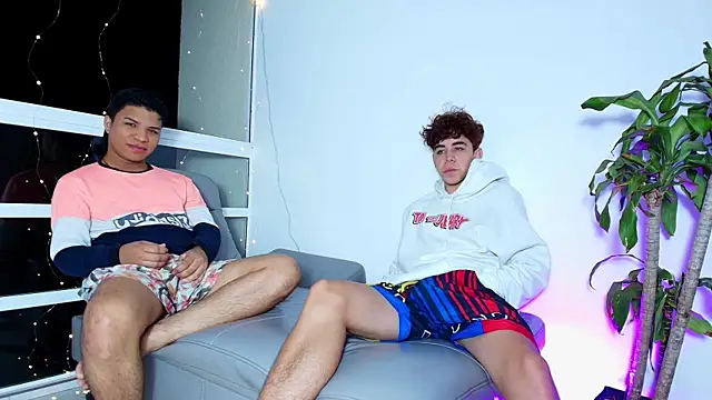 latin naughty boys online show from 10.16.25