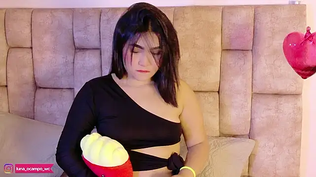 LunaOcampo  online show from 01.31.26