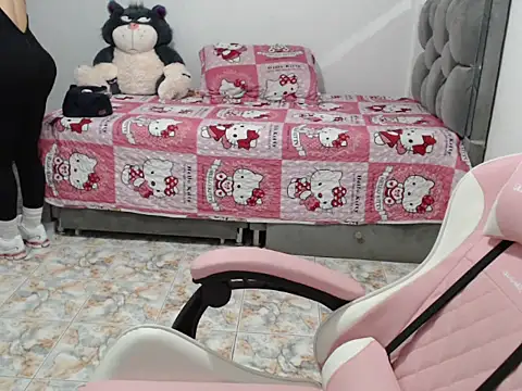 Snapshot of Anavalle chatting on 02.28.26 Anavalle online show from 02.28.26