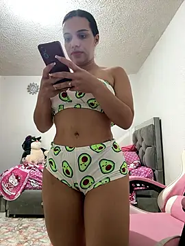 Snapshot of Anavalle chatting on 03.17.26 Anavalle online show from 03.17.26