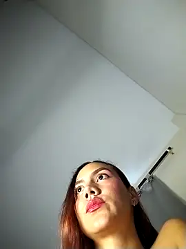 Mia-Reyes online show from 10.27.25