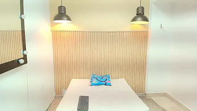 Frayhot777 online show from 01.08.26