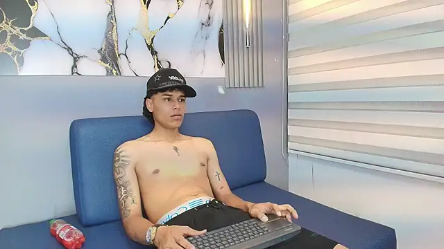 Frayhot777 online show from 01.15.26