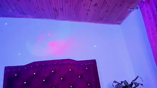 Snapshot of kitty__chs chatting on 02.13.26 kitty chs online show from 02.13.26