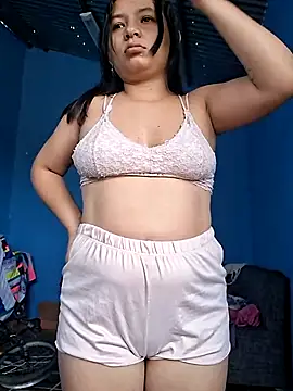 Snapshot of hot-mom22 chatting on 09.25.25 hot-mom22 online show from 09.25.25