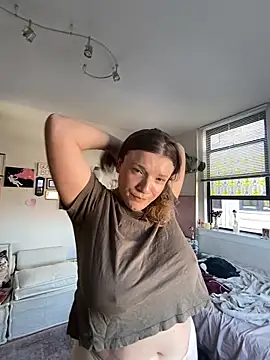 Snapshot of Seturselfonfire chatting on 02.13.26 Seturselfonfire online show from 02.13.26