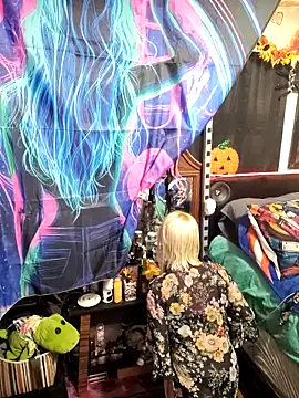 Snapshot of blondebarbiebae chatting on 11.20.25 blondebarbiebae online show from 11.20.25