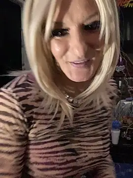 Snapshot of blondebarbiebae chatting on 01.08.26 blondebarbiebae online show from 01.08.26