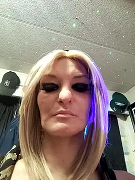 Snapshot of blondebarbiebae chatting on 01.12.26 blondebarbiebae online show from 01.12.26