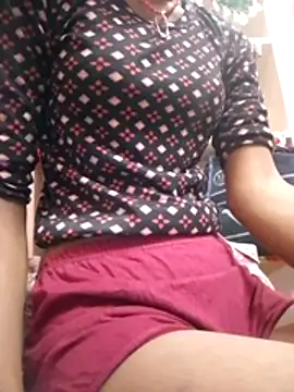 Snapshot of Cuty_kinjal chatting on 04.24.26 Cuty kinjal online show from 04.24.26