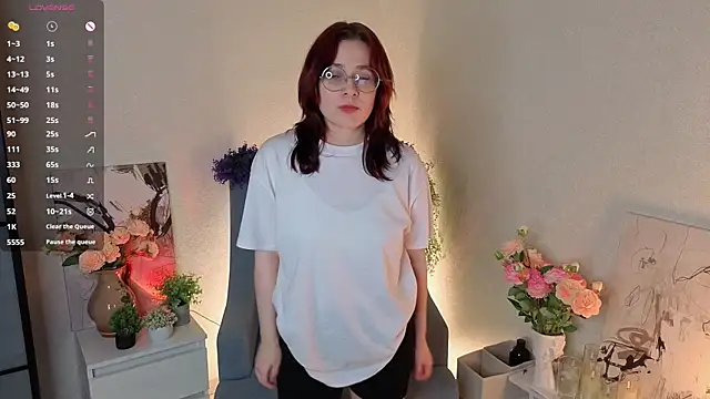 NyamNyamNyammm online show from 09.25.25