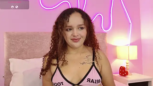 Snapshot of CamilaGomez149 chatting on 08.03.26 CamilaGomez149 online show from 08.03.26