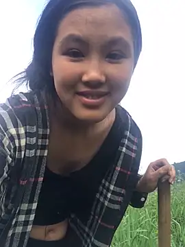 Snapshot of Mai_lovely chatting on 10.16.25 Mai lovely online show from 10.16.25