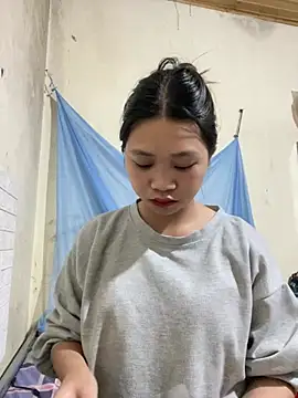 Mayy1 online show from 06.12.26
