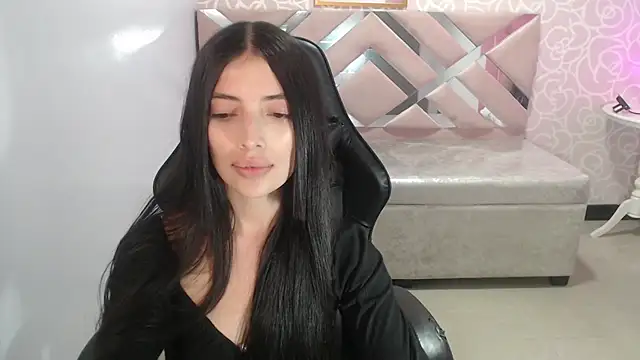 cynthia ch online show from 10.02.25