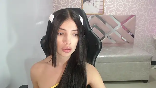 cynthia ch online show from 10.08.25