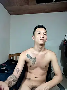 Snapshot of asianmonstercock05 chatting on 10.01.25 asianmonstercock05 online show from 10.01.25