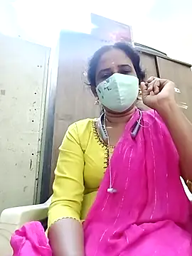 Snapshot of tamil_Boomika chatting on 12.15.25 tamil Boomika online show from 12.15.25