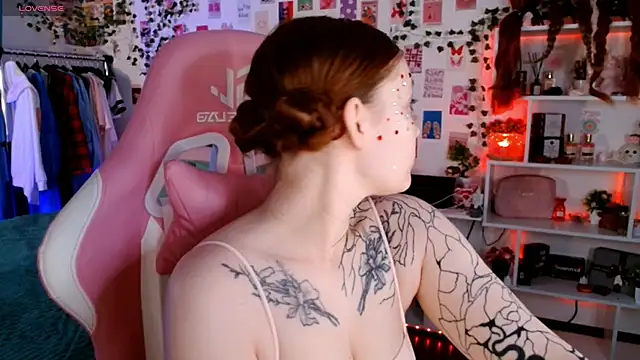 Ayla Hicks online show from 11.20.25