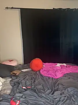 Snapshot of YeahhhitsBreezy chatting on 03.10.26 YeahhhitsBreezy online show from 03.10.26