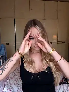 BarbieDolly x online show from 10.03.25