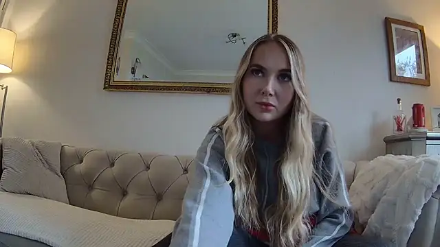 BarbieDolly x online show from 10.08.25