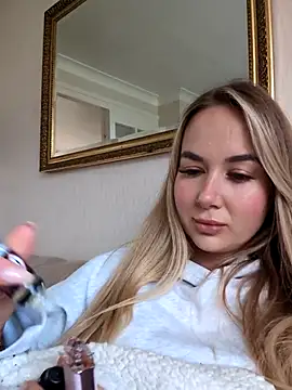 BarbieDolly x online show from 10.23.25