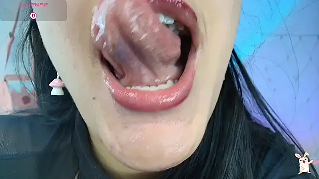 Snapshot of Hinata_21_ chatting on 10.02.25 Hinata 21  online show from 10.02.25