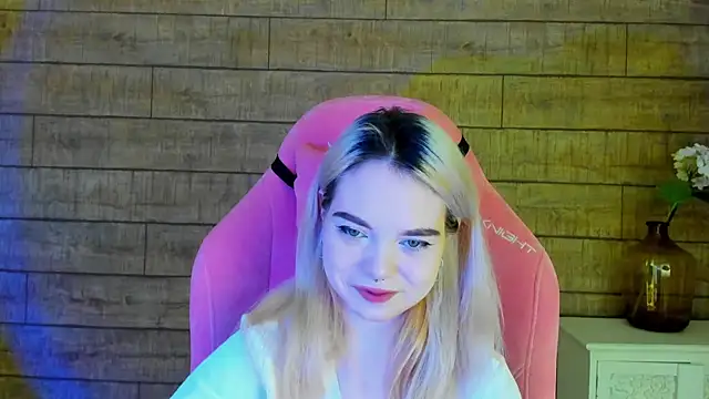 AnnaDelon online show from 10.15.25