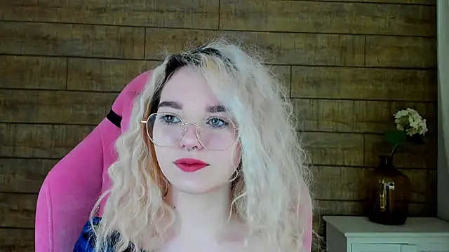 AnnaDelon online show from 10.17.25