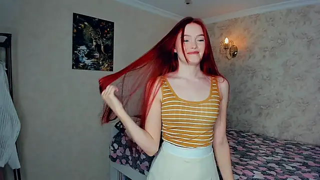 Snapshot of Red_FoxGirl chatting on 10.03.25 Red FoxGirl online show from 10.03.25