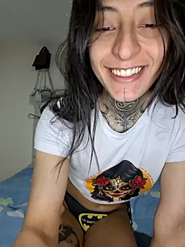 Snapshot of Harley_Miller_ chatting on 10.08.25 Harley Miller online show from 10.08.25