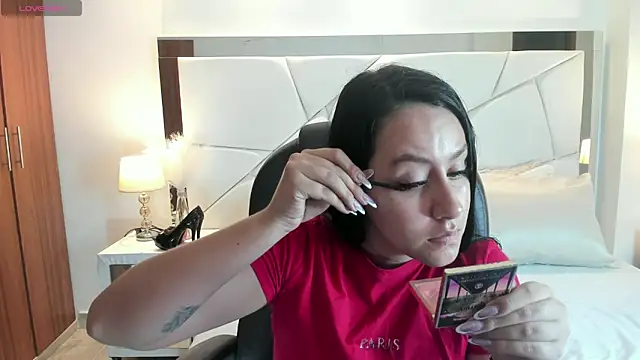 Natasha Kiim  online show from 05.03.26