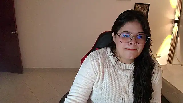 Snapshot of Nina_Rouge7 chatting on 11.11.25 Nina Rouge7 online show from 11.11.25