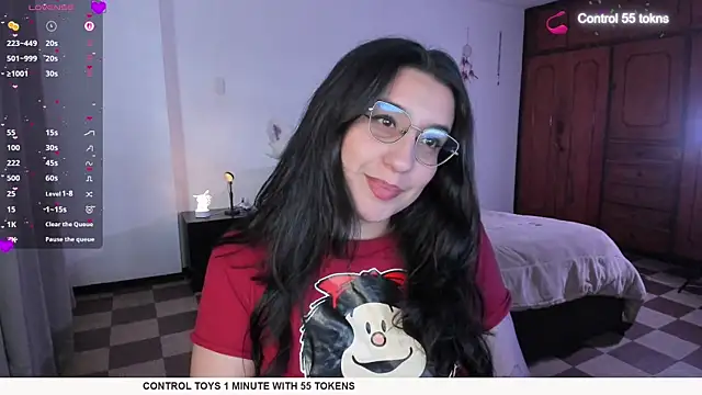 Snapshot of tellmemaddie chatting on 05.13.26 tellmemaddie online show from 05.13.26