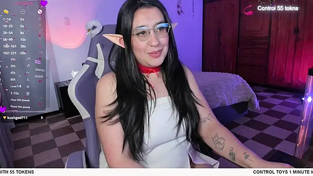 Snapshot of tellmemaddie chatting on 05.26.26 tellmemaddie online show from 05.26.26