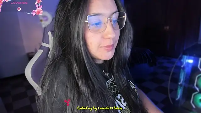 Snapshot of tellmemaddie chatting on 07.15.26 tellmemaddie online show from 07.15.26