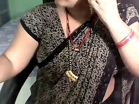 BABITA KUMARII online show from 10.25.25