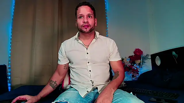 Snapshot of LucasGaeel chatting on 01.14.26 LucasGaeel online show from 01.14.26