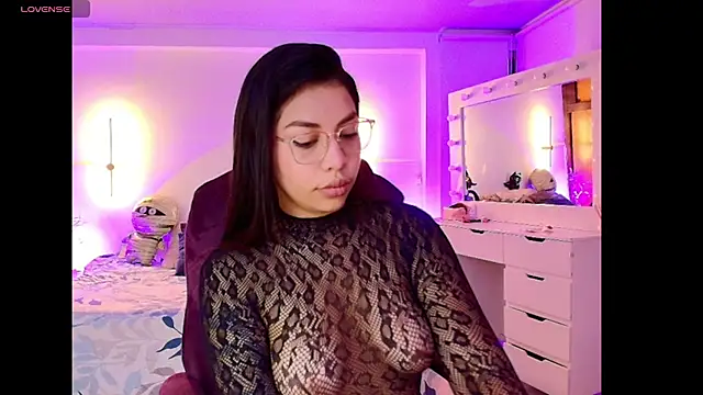 kloe28 online show from 11.06.25