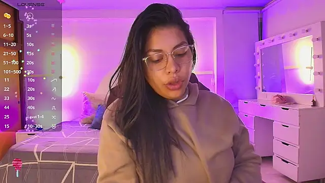 kloe28 online show from 02.14.26