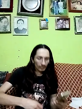 Snapshot of Aaronur chatting on 09.24.25 Aaronur online show from 09.24.25