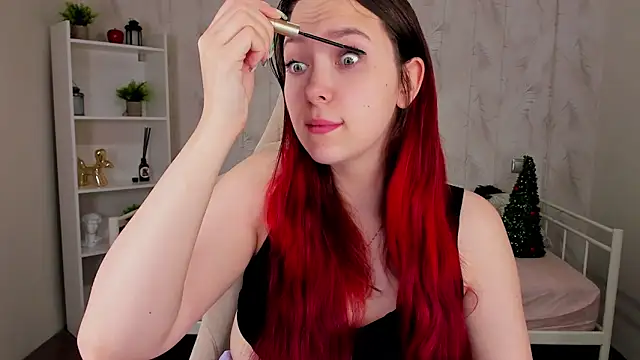 Monica  Queen online show from 12.20.25