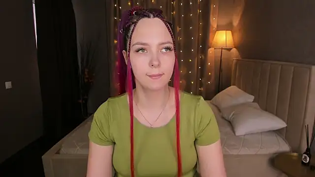 Monica  Queen online show from 01.15.26