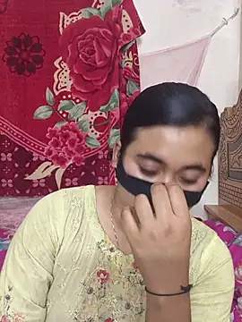 Snapshot of Love_Queen11 chatting on 02.17.26 Love Queen11 online show from 02.17.26