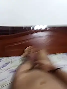 Snapshot of fuckherboi chatting on 05.08.26 fuckherboi online show from 05.08.26