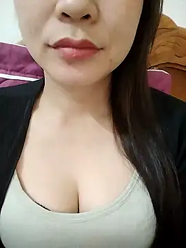 Snapshot of Girl_Shy2000 chatting on 11.11.25 Girl Shy2000 online show from 11.11.25